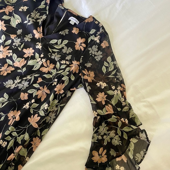 Calvin Klein Floral Ruffle Sleeve V-Neck Chiffon Dress - Picture 2 of 6